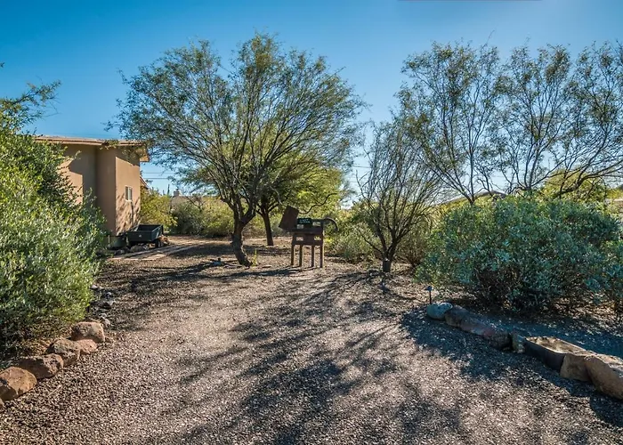 Guest house Convenience With Private Entrance
